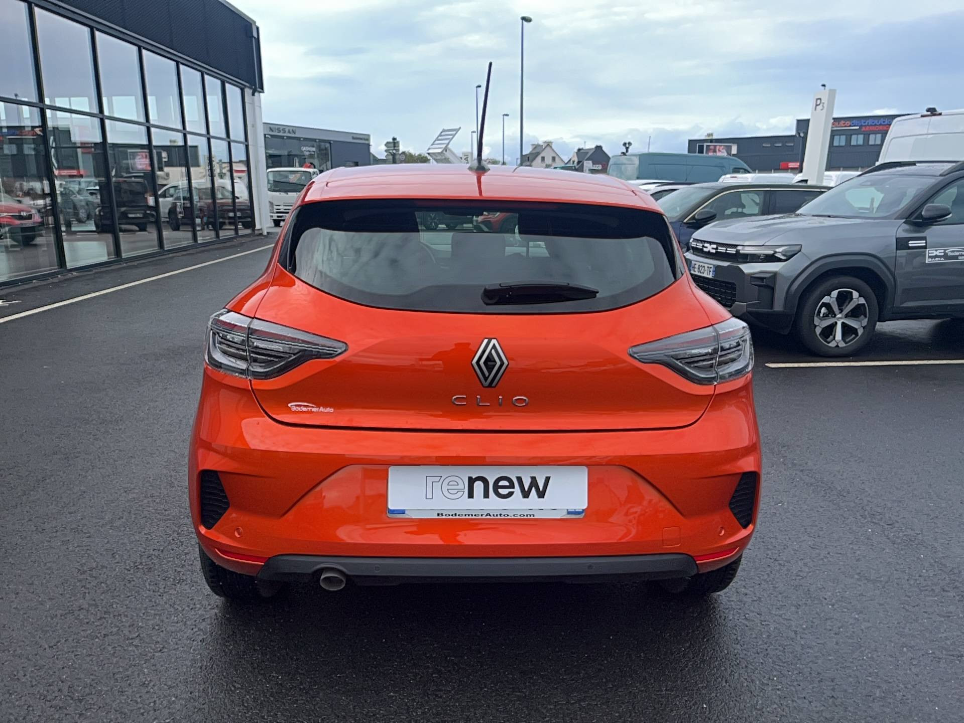 Vente en ligne Renault Clio 5 Clio SCe 65 au prix de 13 990 €