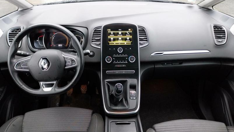 Vente en ligne Renault Grand Scenic 4 Grand Scenic Blue dCi 120 au prix de 16 800 €