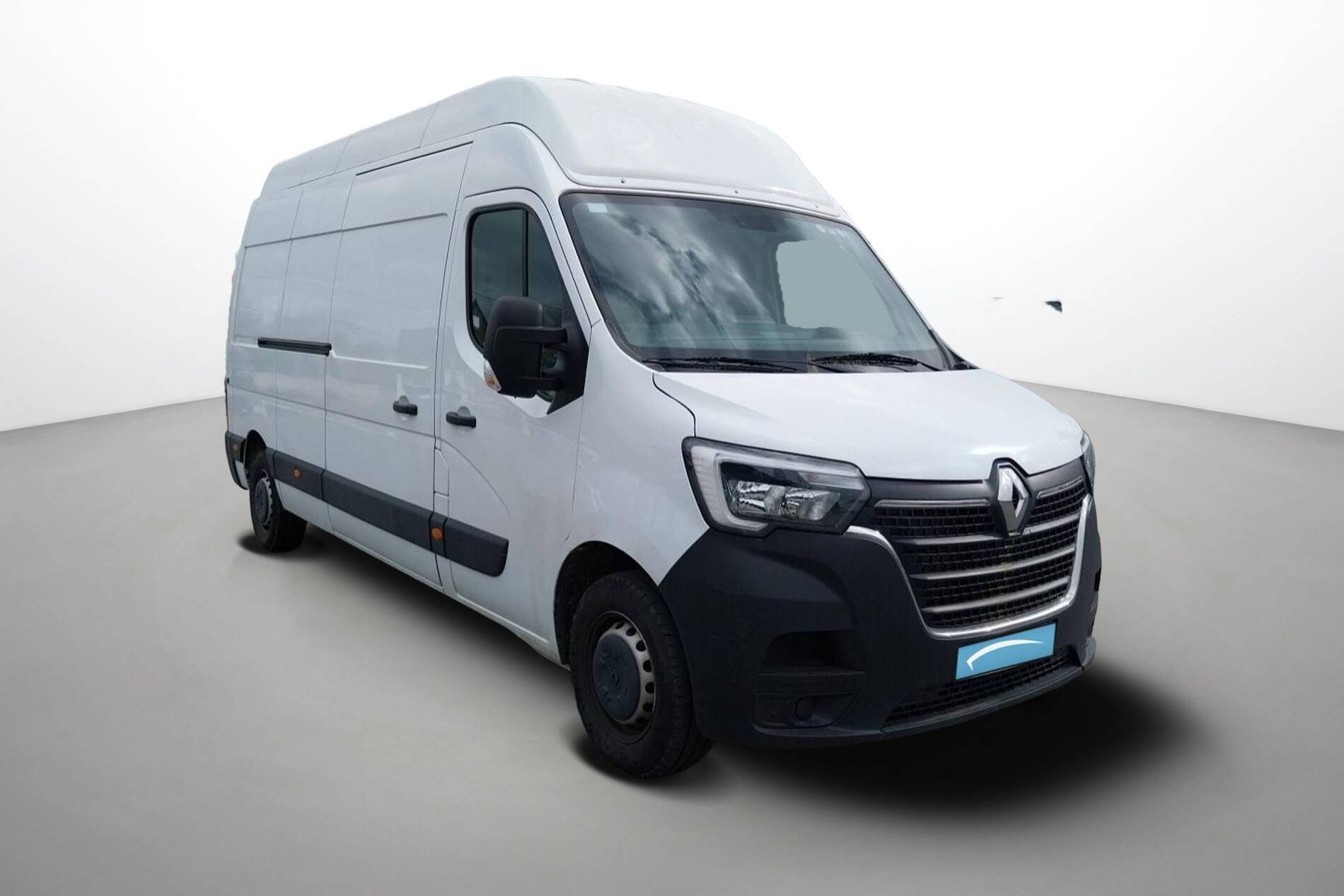 Vente en ligne Renault Master Fourgon MASTER FGN TRAC F3500 L3H3 BLUE DCI 135 au prix de 29 400 €