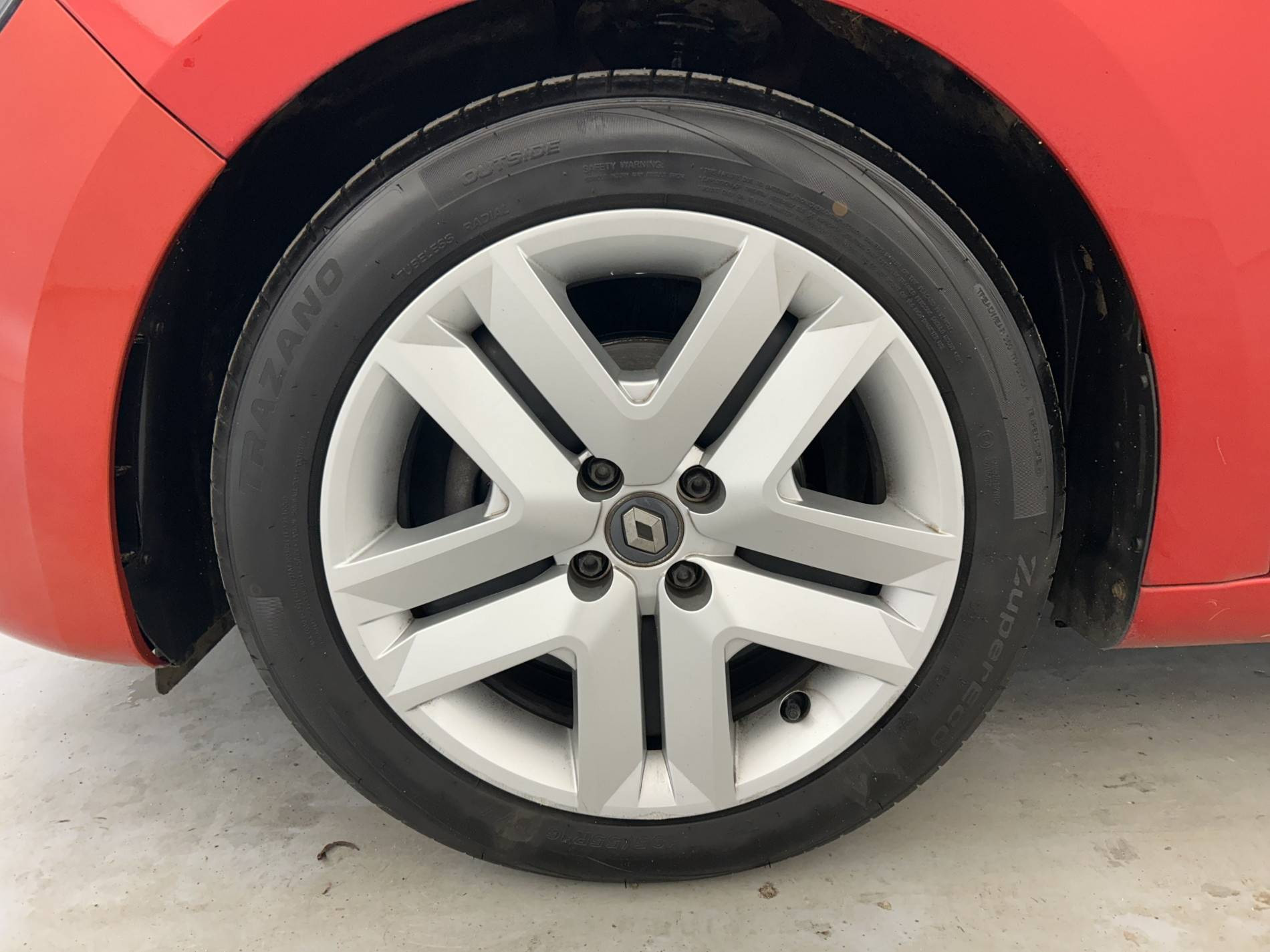 Vente en ligne Renault Clio 5 Clio TCe 100 GPL - 21N au prix de 13 500 €