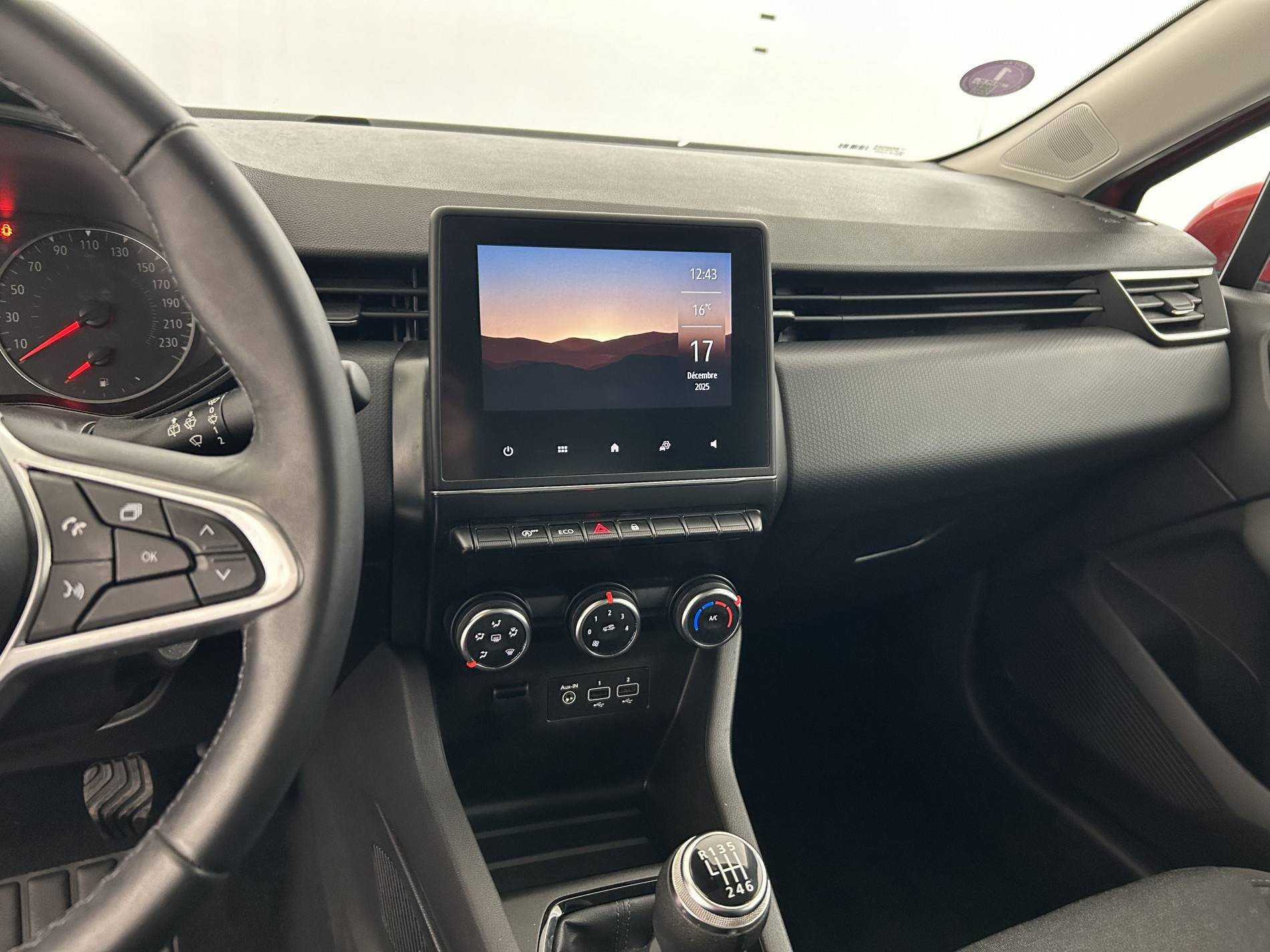 Vente en ligne Renault Clio 5 Clio TCe 100 GPL - 21N au prix de 13 500 €