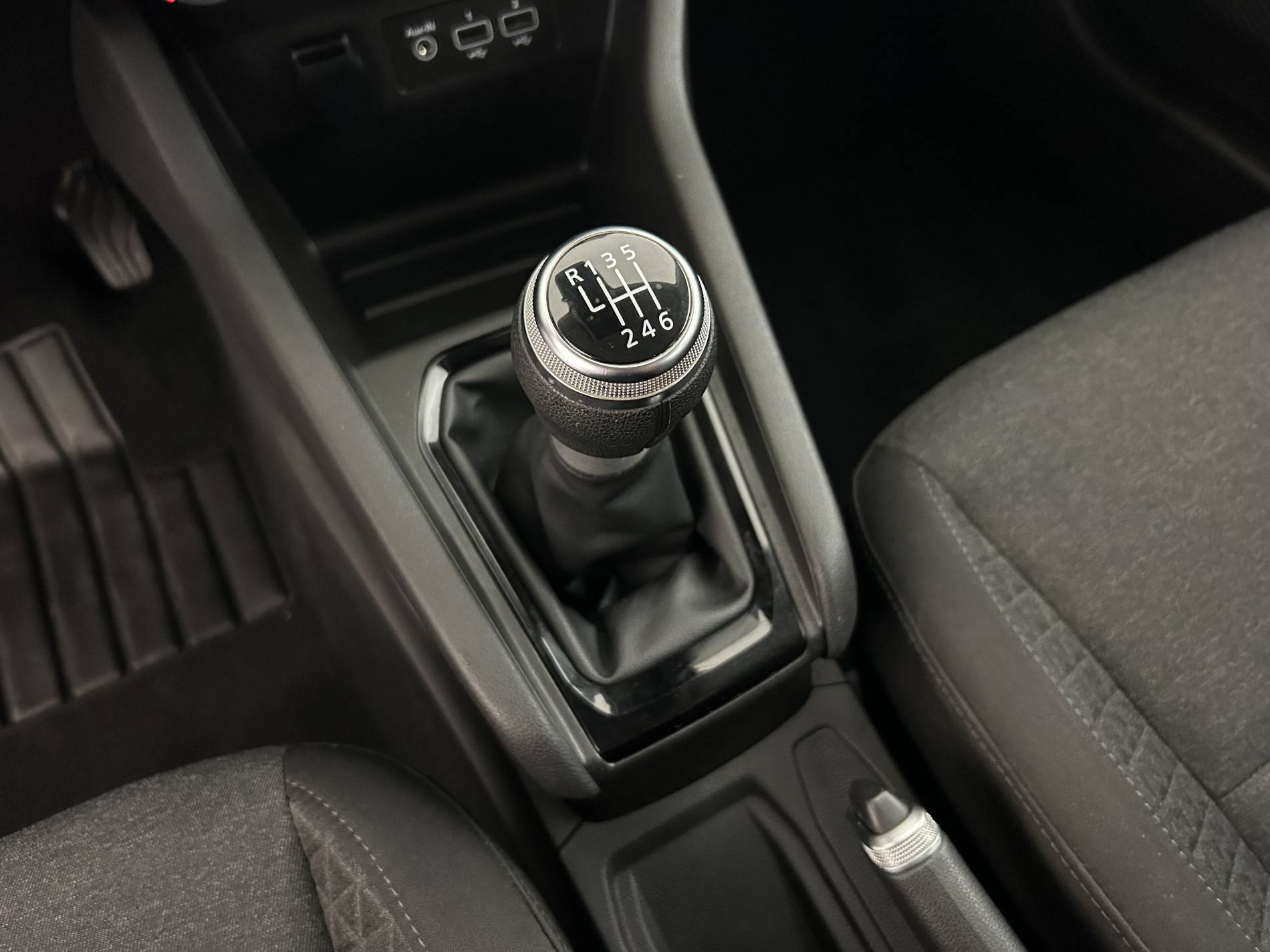 Vente en ligne Renault Clio 5 Clio TCe 100 GPL - 21N au prix de 13 500 €