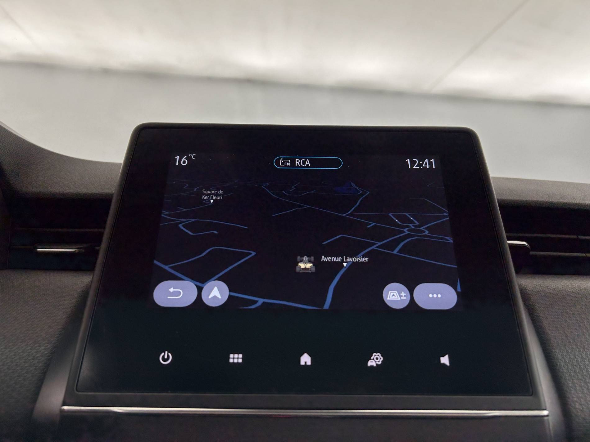 Vente en ligne Renault Clio 5 Clio TCe 100 GPL - 21N au prix de 13 500 €