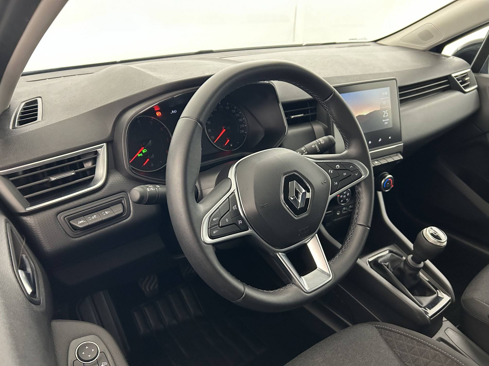 Vente en ligne Renault Clio 5 Clio TCe 90 au prix de 14 500 €