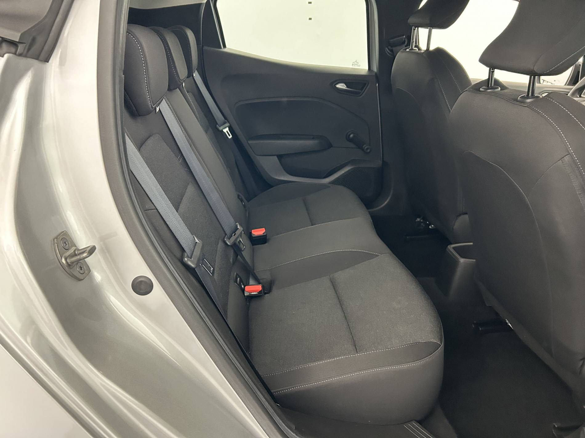 Vente en ligne Renault Clio 5 Clio TCe 90 au prix de 14 500 €