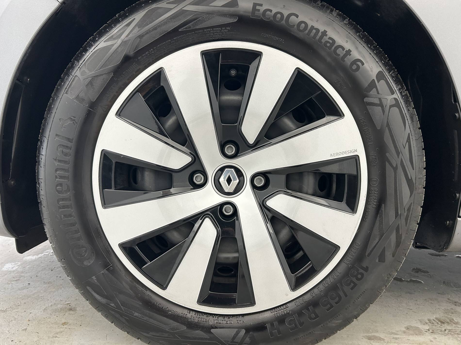 Vente en ligne Renault Clio 5 Clio TCe 90 au prix de 14 990 €