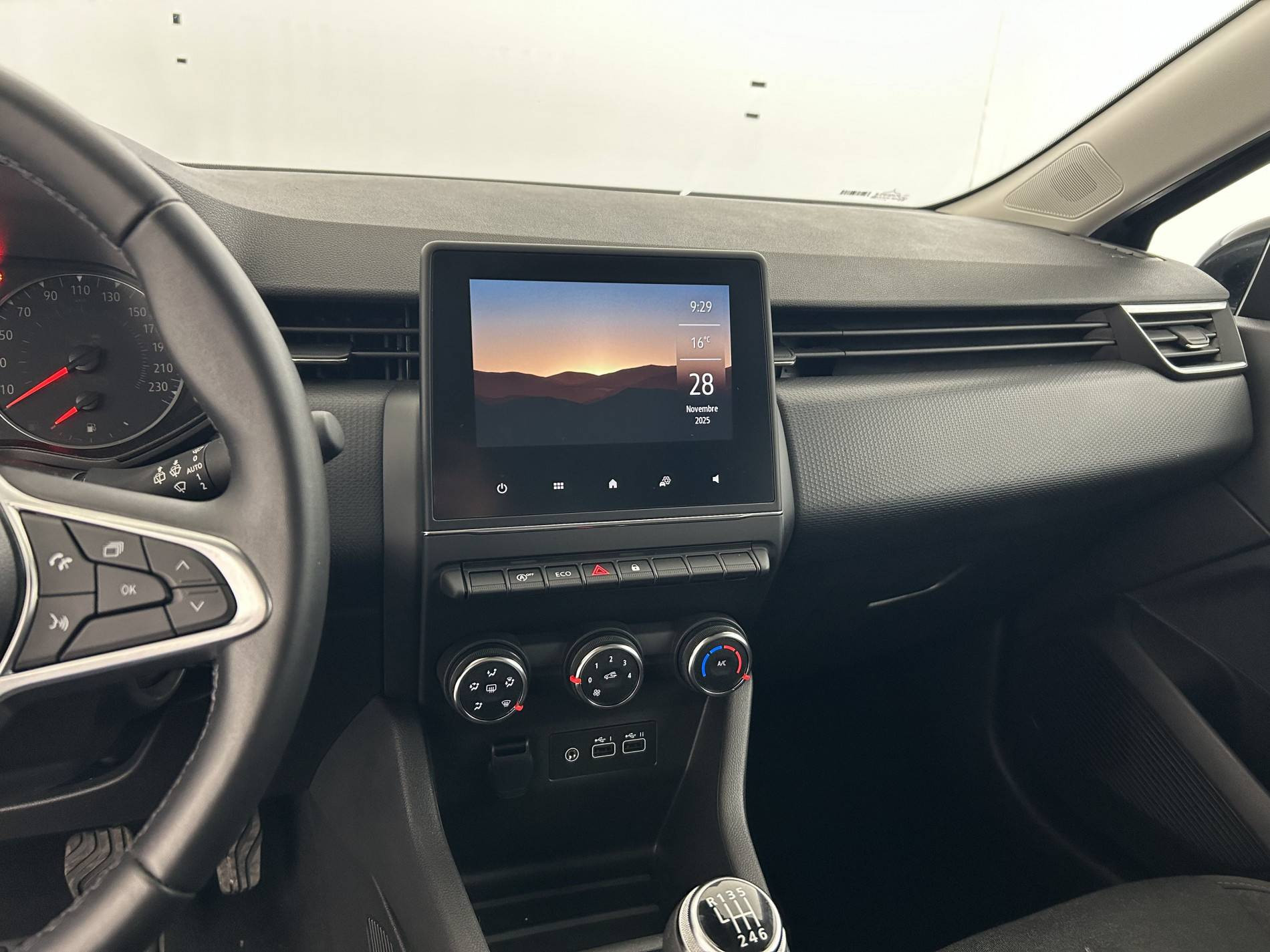 Vente en ligne Renault Clio 5 Clio TCe 90 au prix de 14 250 €