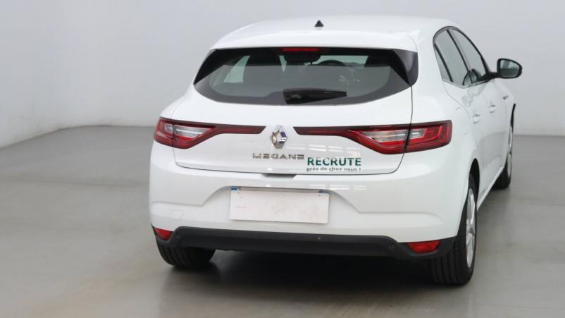 Vente en ligne Renault Megane 4 Mégane IV Berline Blue dCi 95 au prix de 14 950 €