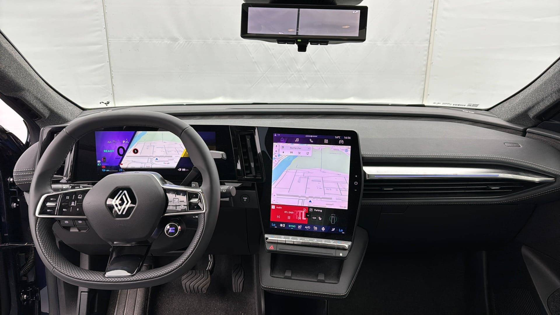 Vente en ligne Renault Scenic E-Tech  220 ch grande autonomie au prix de 40 900 €