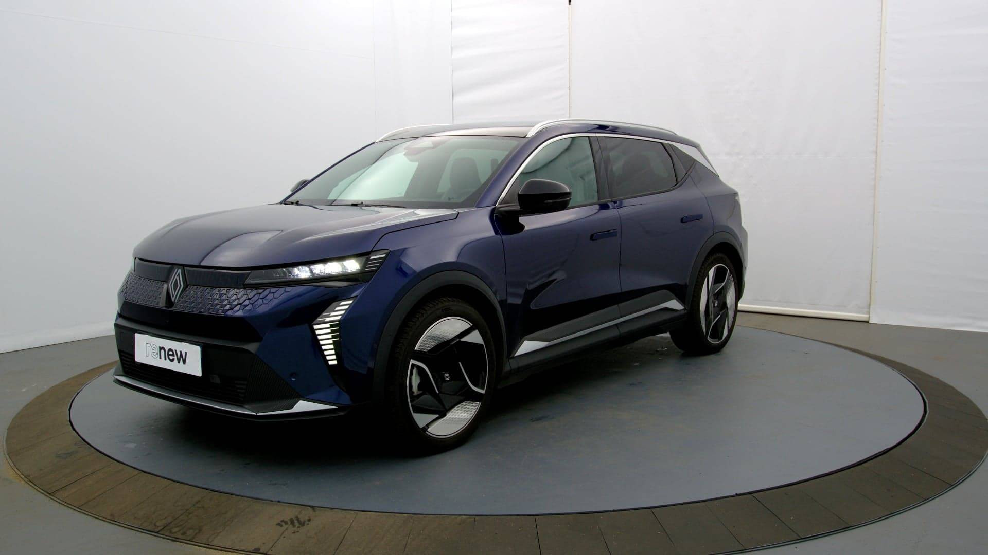 Vente en ligne Renault Scenic E-Tech  220 ch grande autonomie au prix de 40 900 €