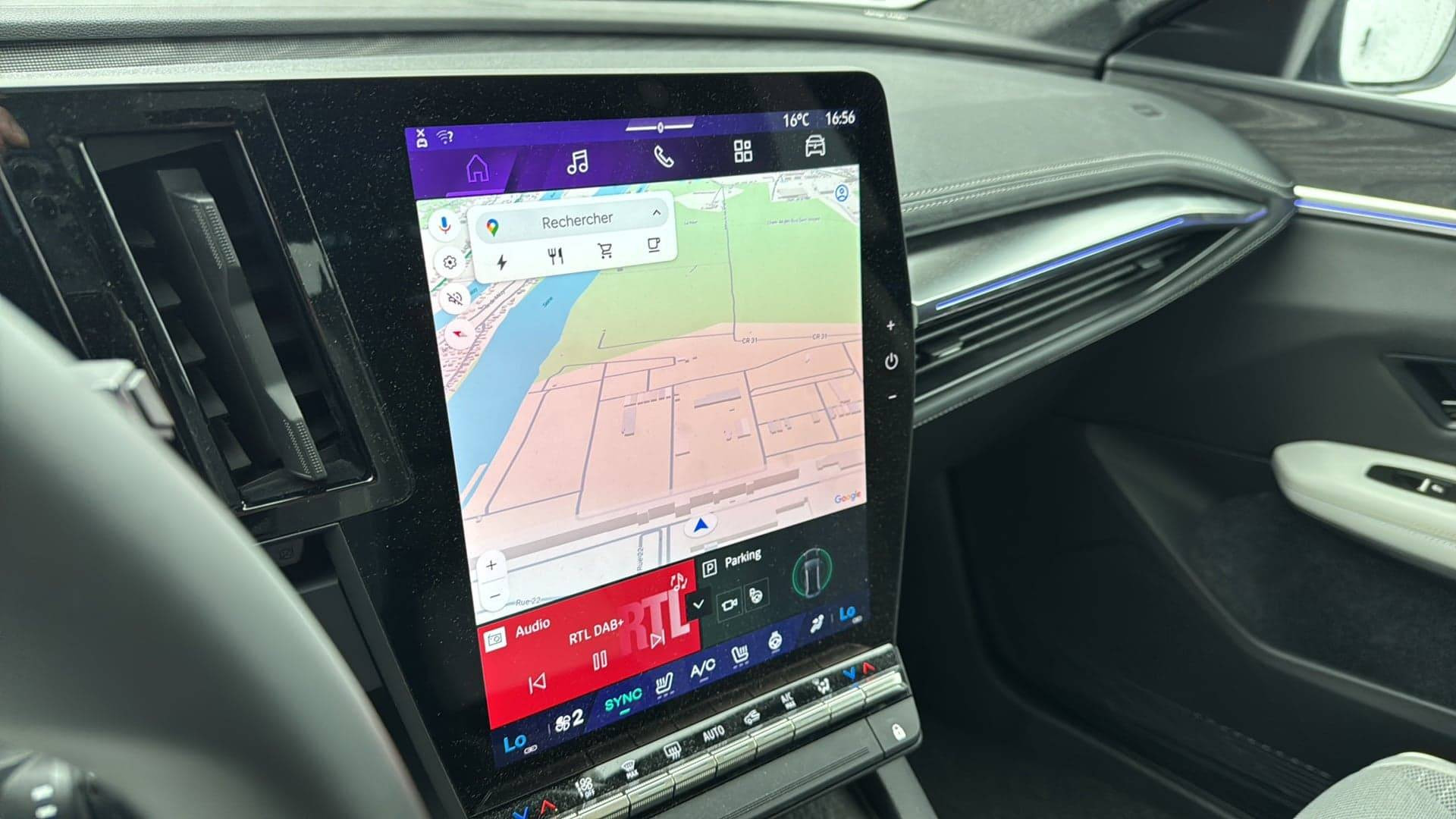 Vente en ligne Renault Scenic E-Tech  220 ch grande autonomie au prix de 40 900 €