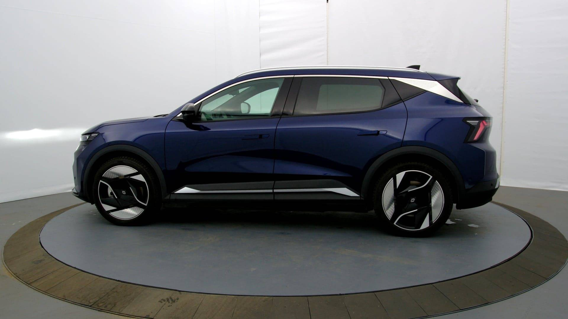 Vente en ligne Renault Scenic E-Tech  220 ch grande autonomie au prix de 40 900 €