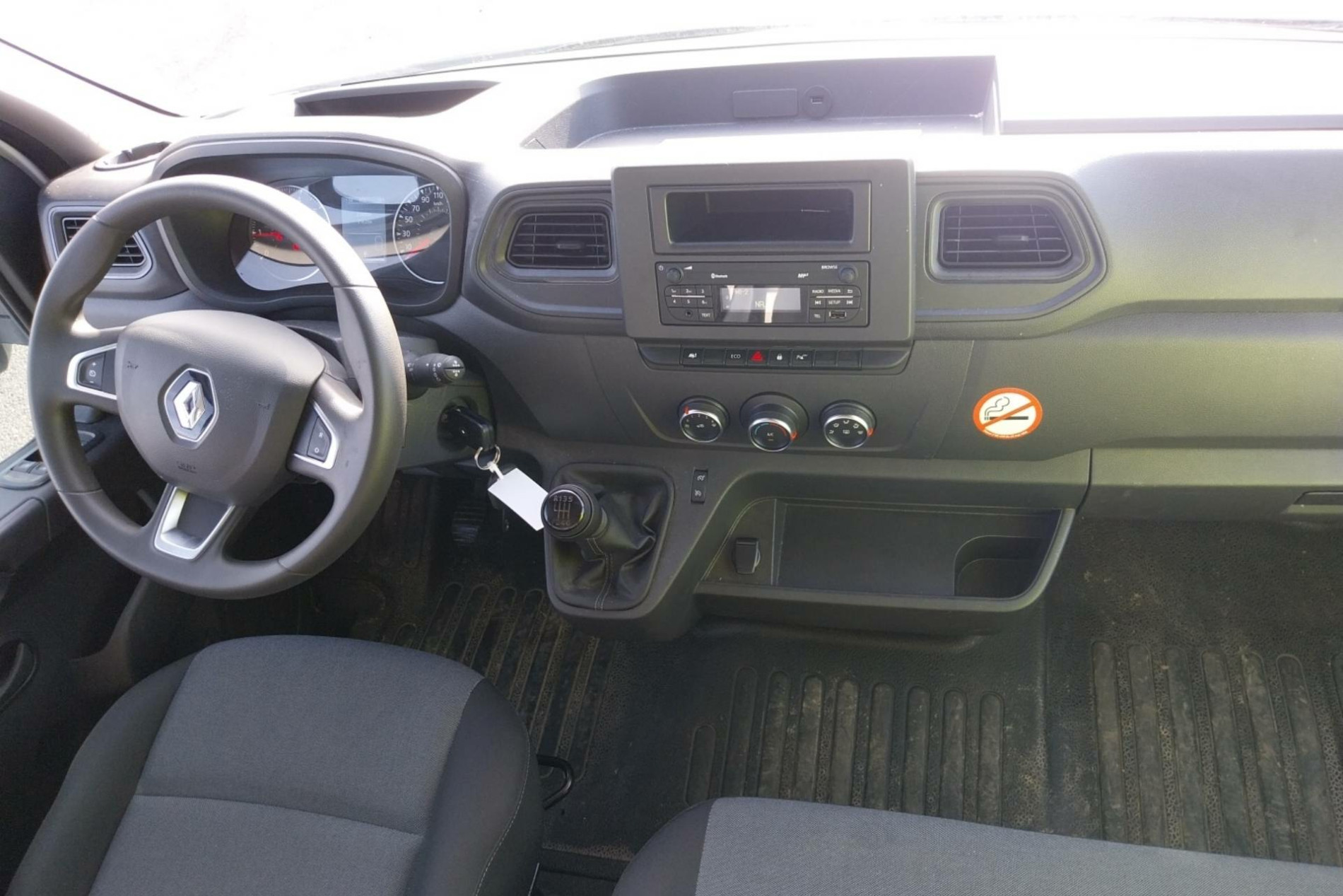 Vente en ligne Renault Master Fourgon MASTER FGN TRAC F3500 L3H3 BLUE DCI 135 au prix de 28 500 €