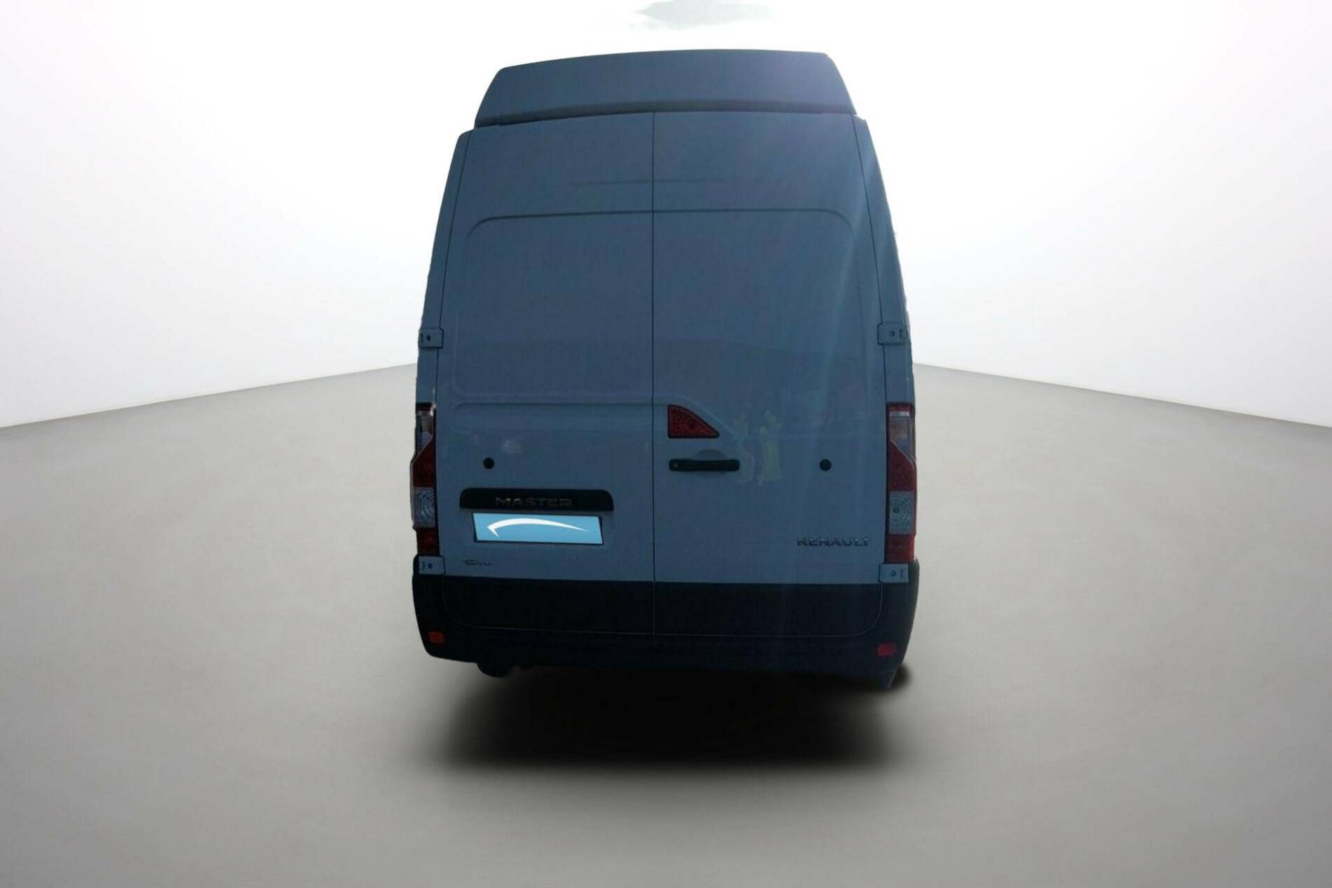 Vente en ligne Renault Master Fourgon MASTER FGN TRAC F3500 L3H3 BLUE DCI 135 au prix de 28 500 €
