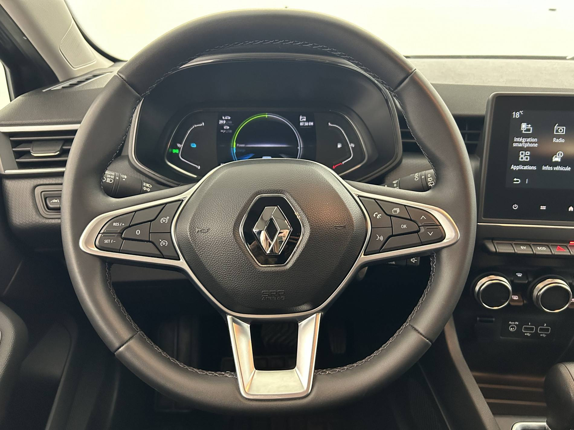 Vente en ligne Renault Clio 5 Clio E-Tech full hybrid 145 au prix de 17 490 €