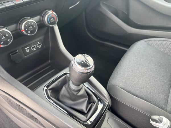 Vente en ligne Renault Clio 5 Clio TCe 90 au prix de 15 890 €