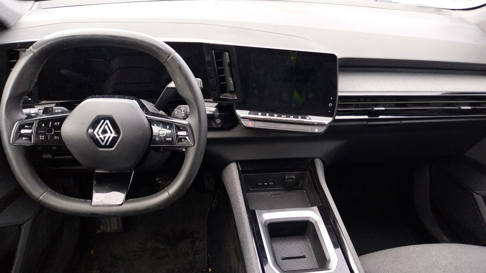 Vente en ligne Renault Austral  E-Tech hybrid 200 au prix de 21 500 €