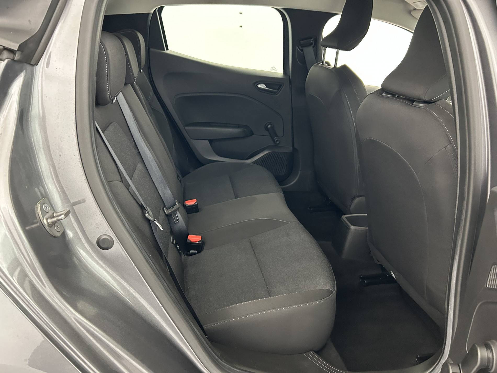 Vente en ligne Renault Clio 5 Clio TCe 90 au prix de 14 350 €