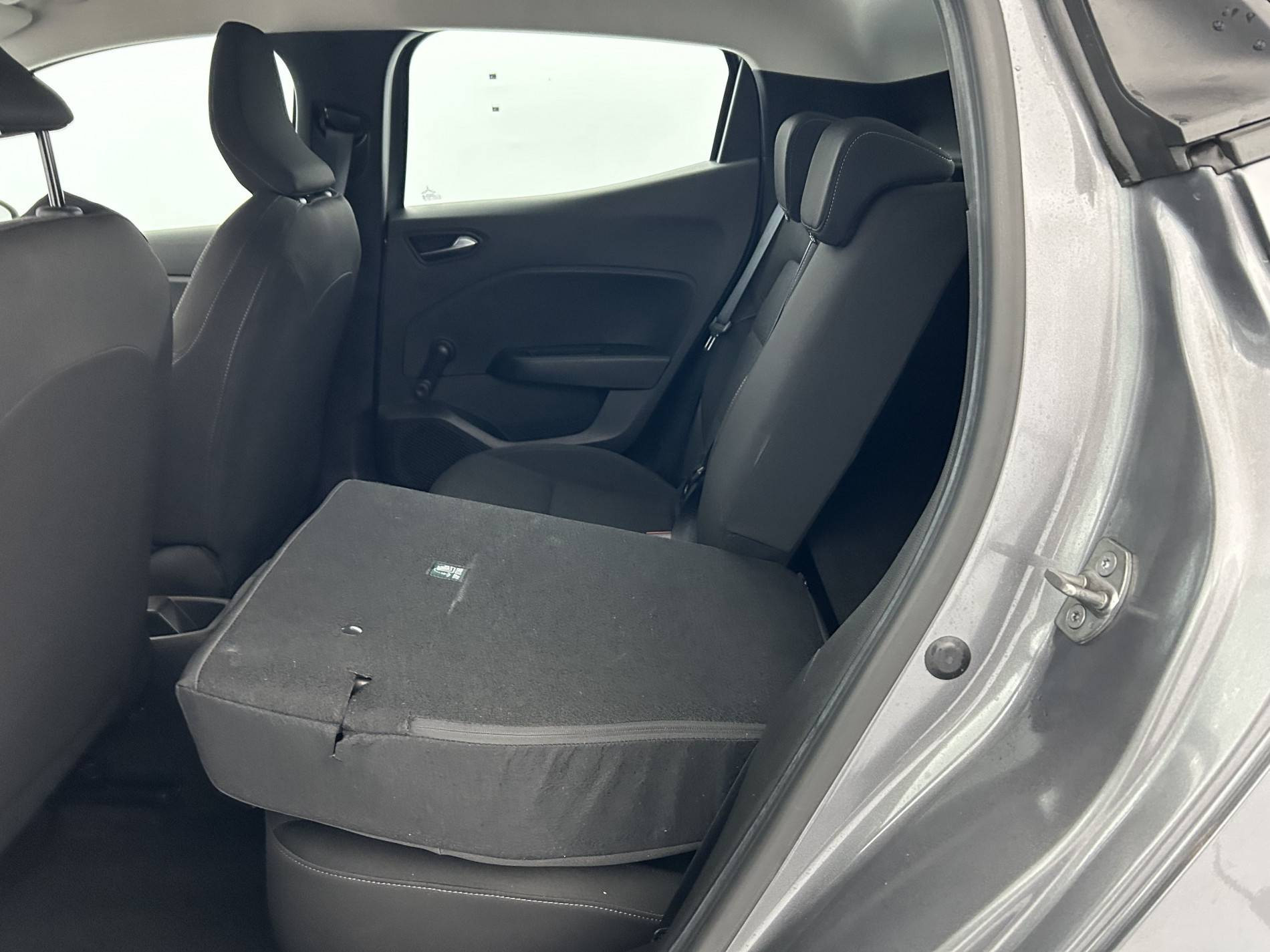 Vente en ligne Renault Clio 5 Clio TCe 90 au prix de 14 350 €