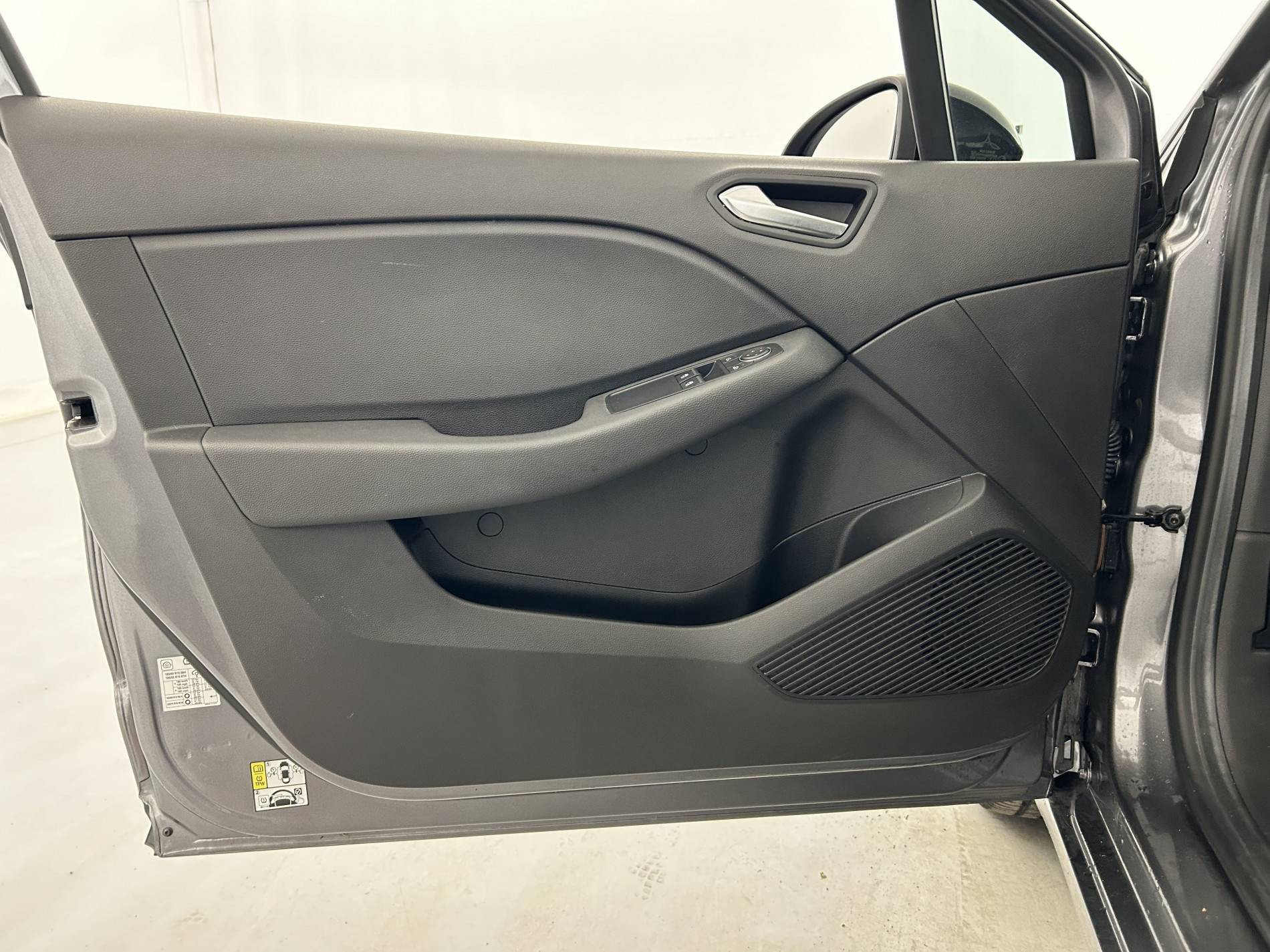 Vente en ligne Renault Clio 5 Clio TCe 90 au prix de 14 350 €