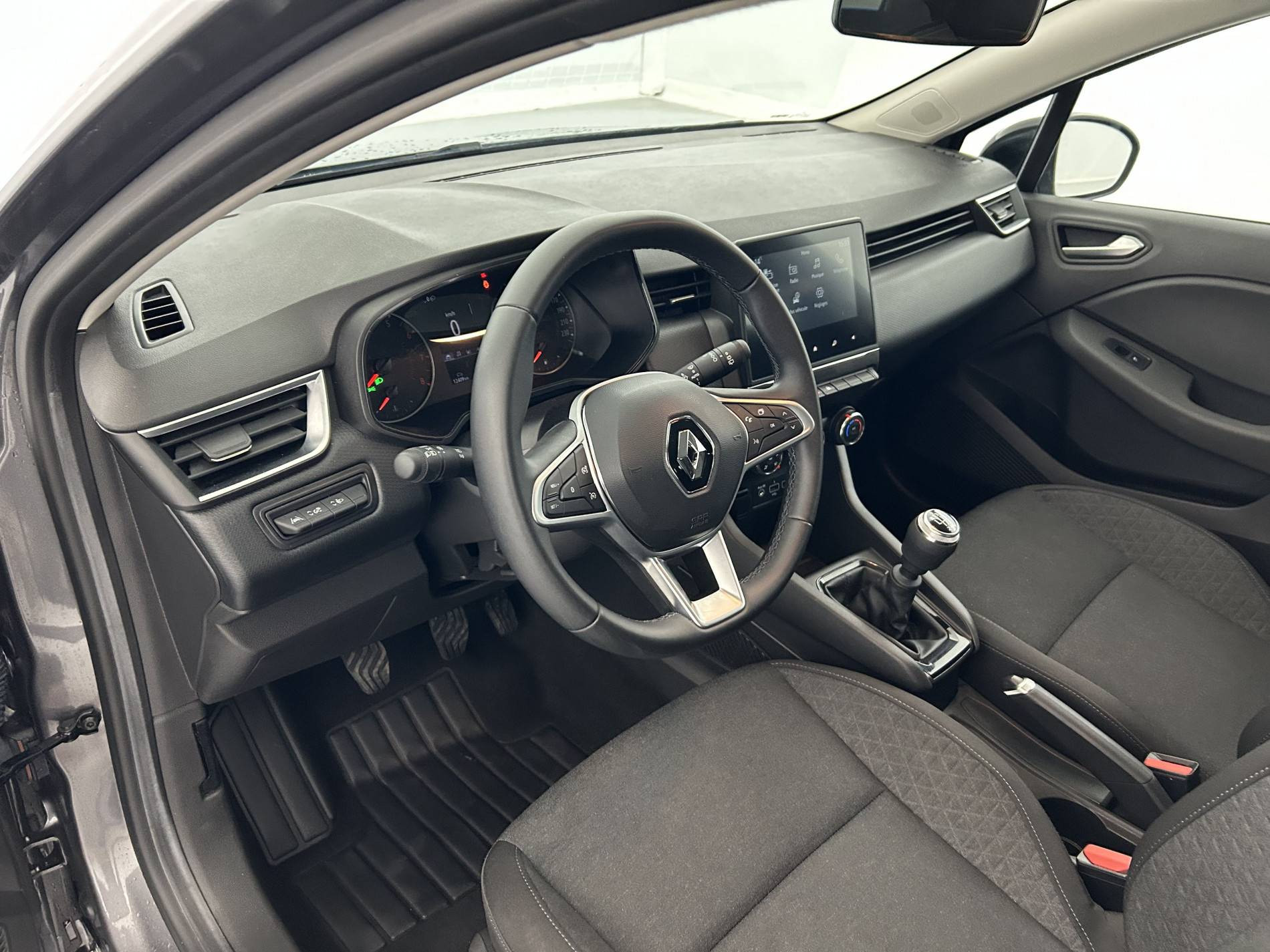 Vente en ligne Renault Clio 5 Clio TCe 90 au prix de 14 350 €