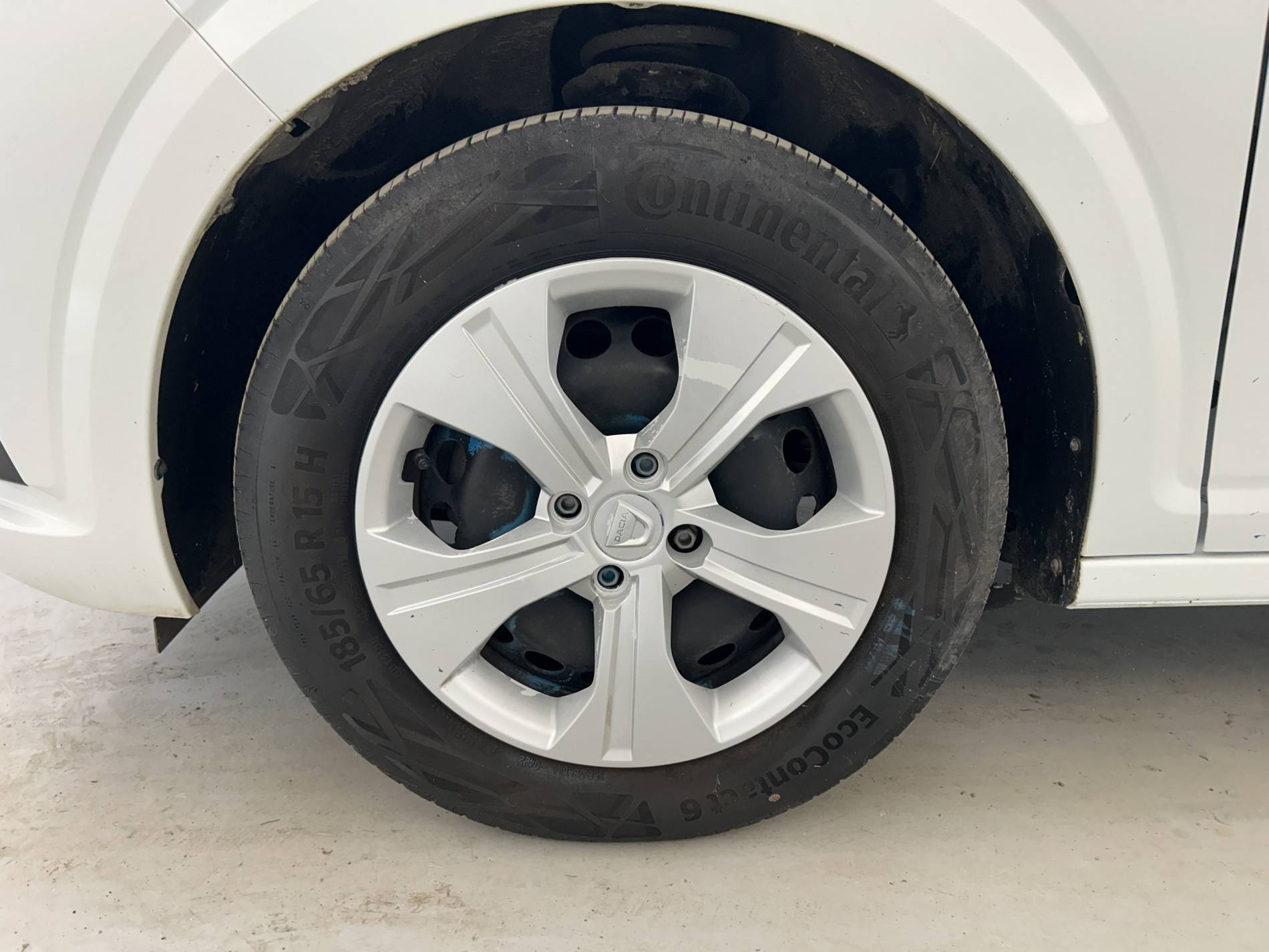 Vente en ligne Dacia Sandero  SCe 65 - 22 au prix de 10 900 €