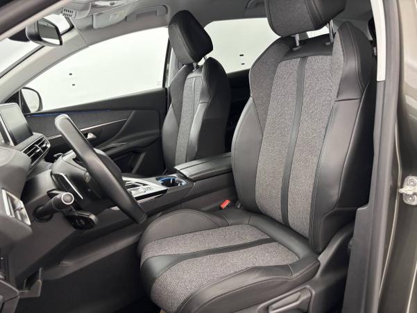 Vente en ligne Peugeot 3008  BlueHDi 130ch S&S EAT8 au prix de 18 960 €