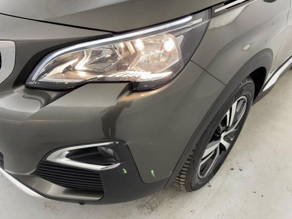 Vente en ligne Peugeot 3008  BlueHDi 130ch S&S EAT8 au prix de 18 960 €