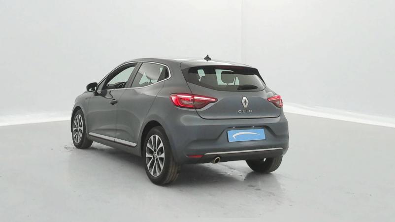 Vente en ligne Renault Clio 5 Clio TCe 90 - 21 au prix de 15 490 €