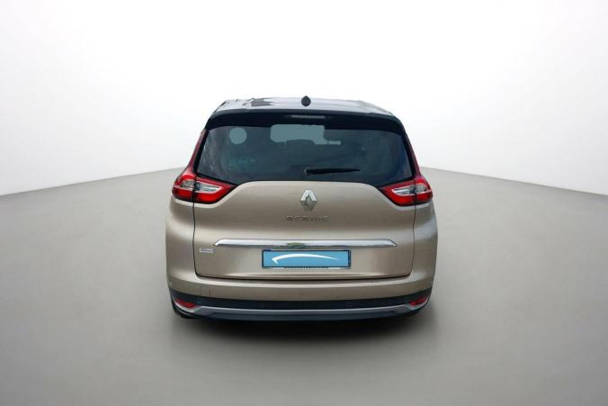 Vente en ligne Renault Grand Scenic 4 Grand Scenic Blue dCi 120 EDC au prix de 15 600 €