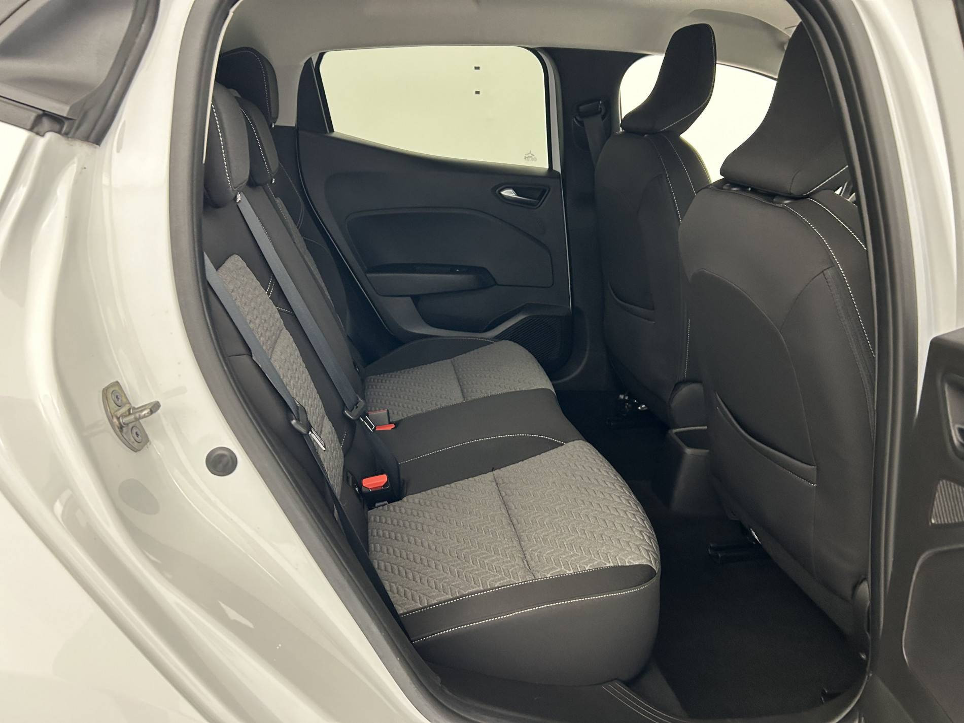 Vente en ligne Renault Clio 5 Clio Blue dCi 100 au prix de 14 950 €