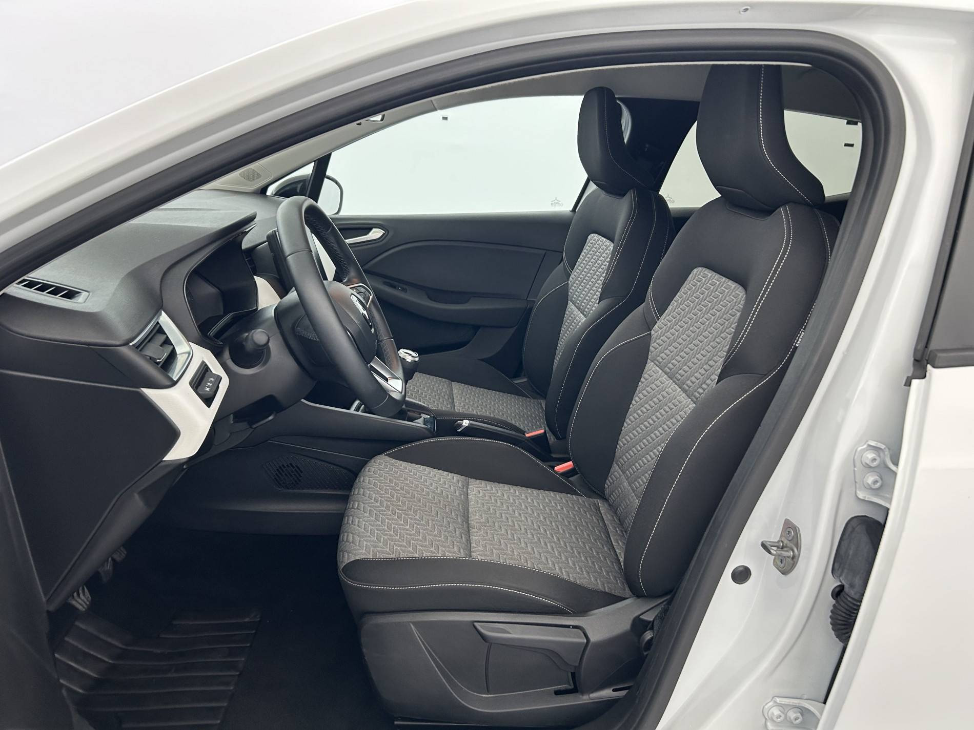 Vente en ligne Renault Clio 5 Clio Blue dCi 100 au prix de 14 950 €