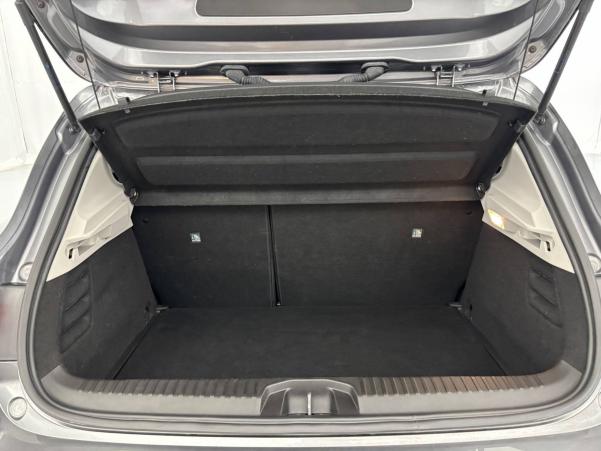 Vente en ligne Renault Clio 5 Clio TCe 90 au prix de 14 900 €