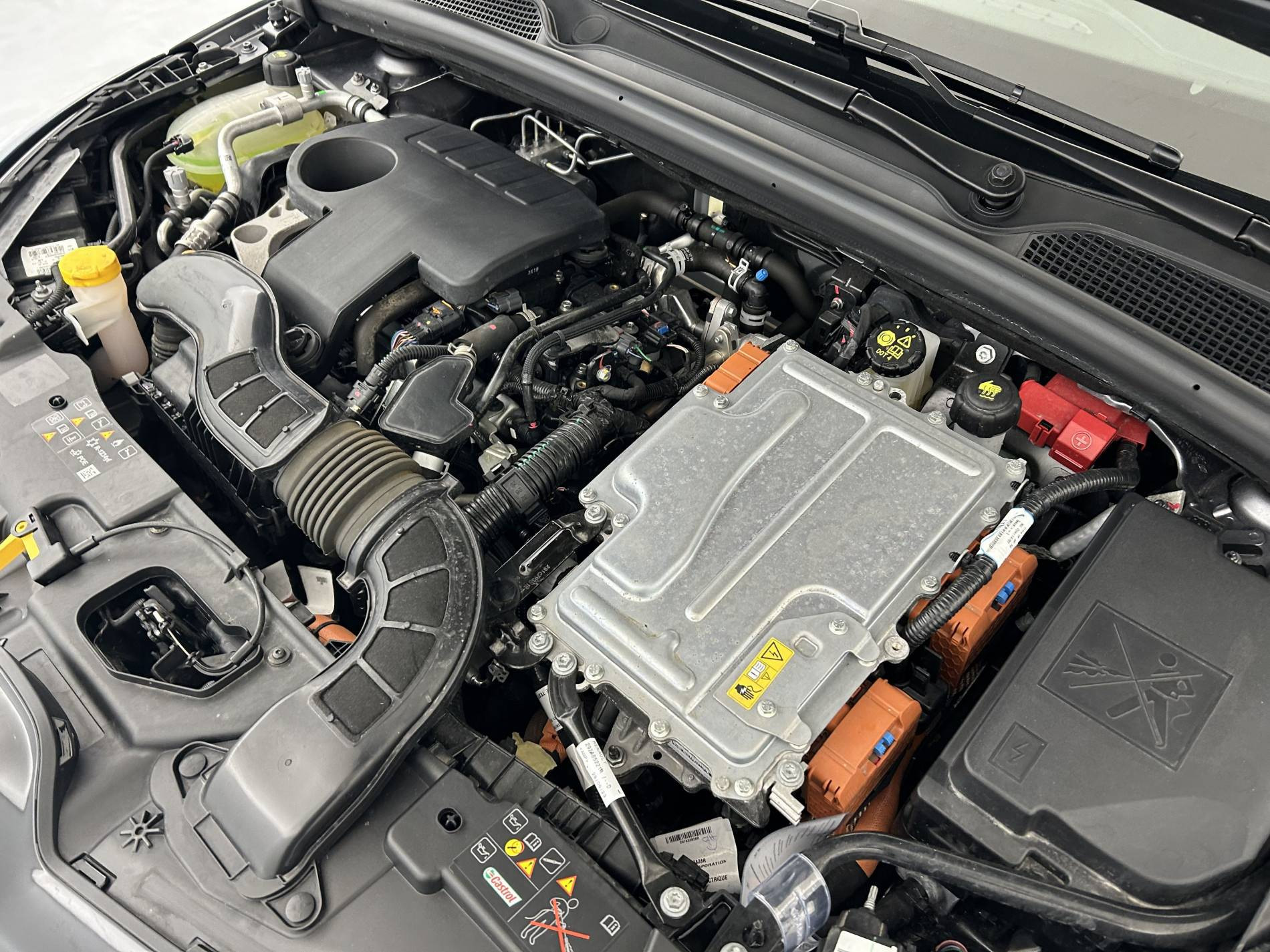 Vente en ligne Renault Clio 5 Clio E-Tech full hybrid 145 au prix de 20 300 €