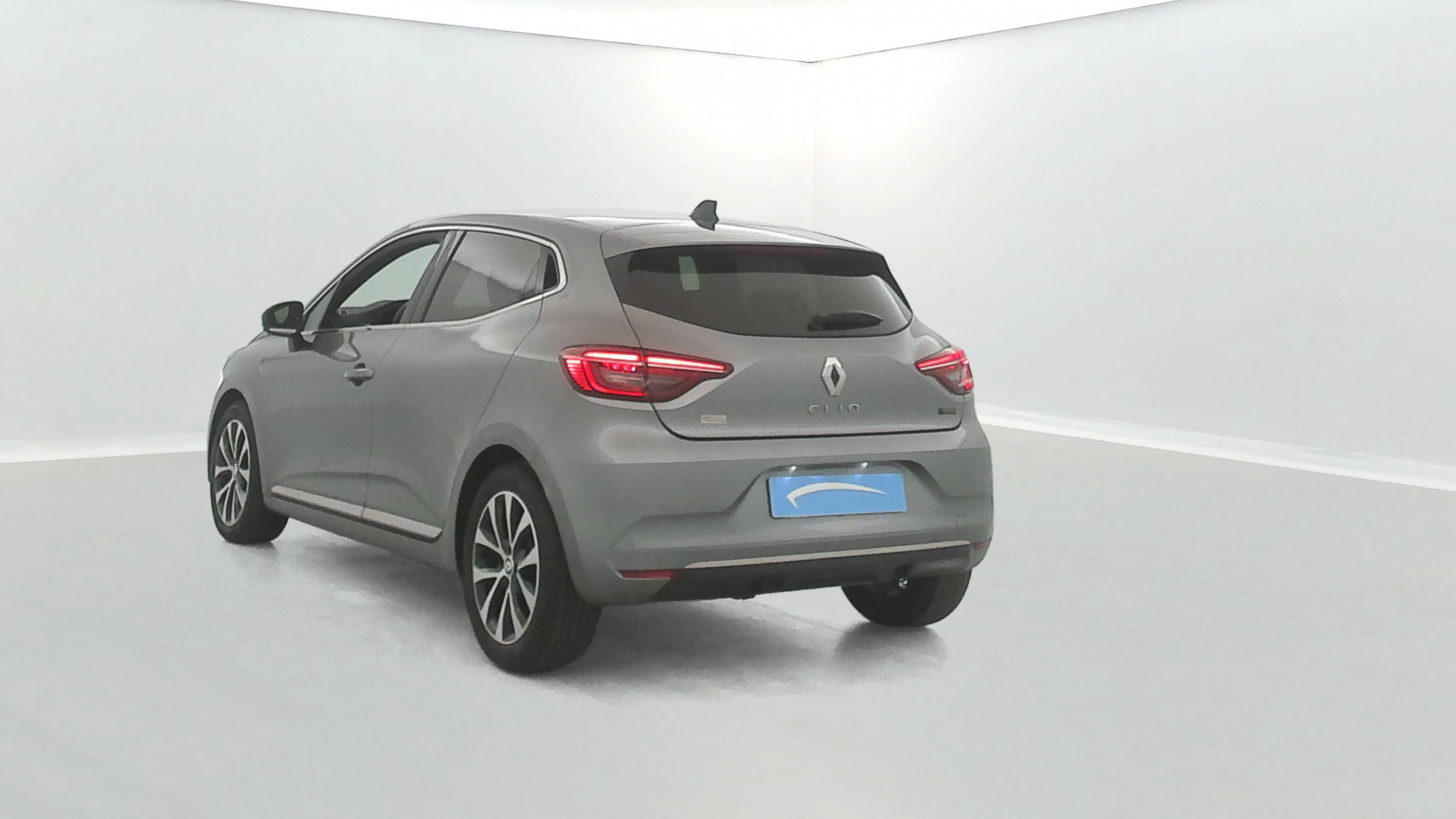 Vente en ligne Renault Clio 5 Clio E-Tech full hybrid 145 au prix de 20 300 €