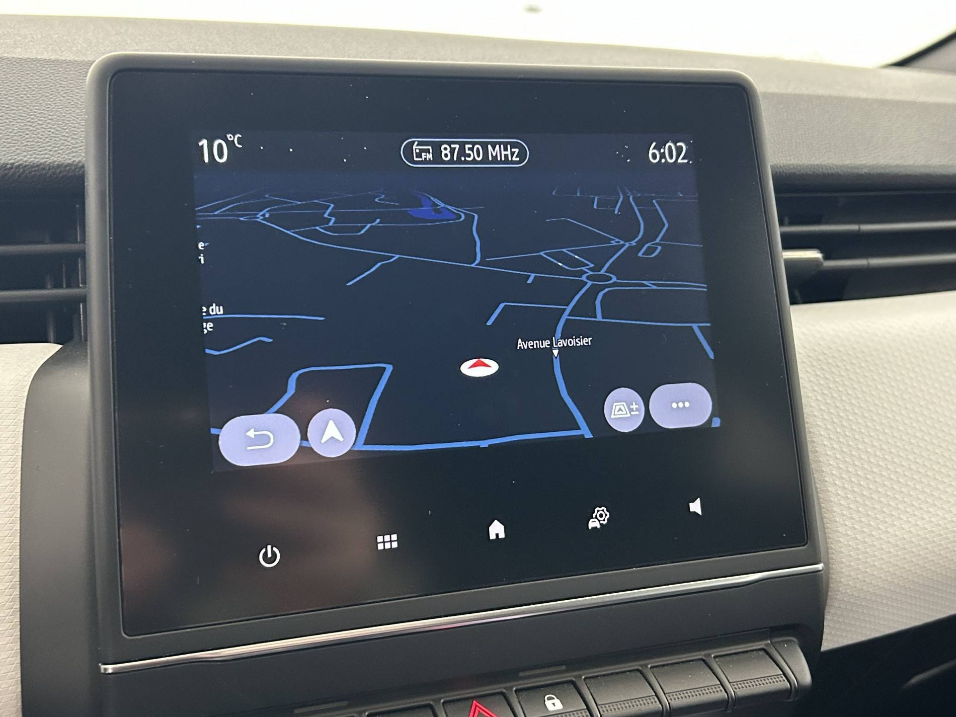 Vente en ligne Renault Clio 5 Clio E-Tech full hybrid 145 au prix de 20 300 €