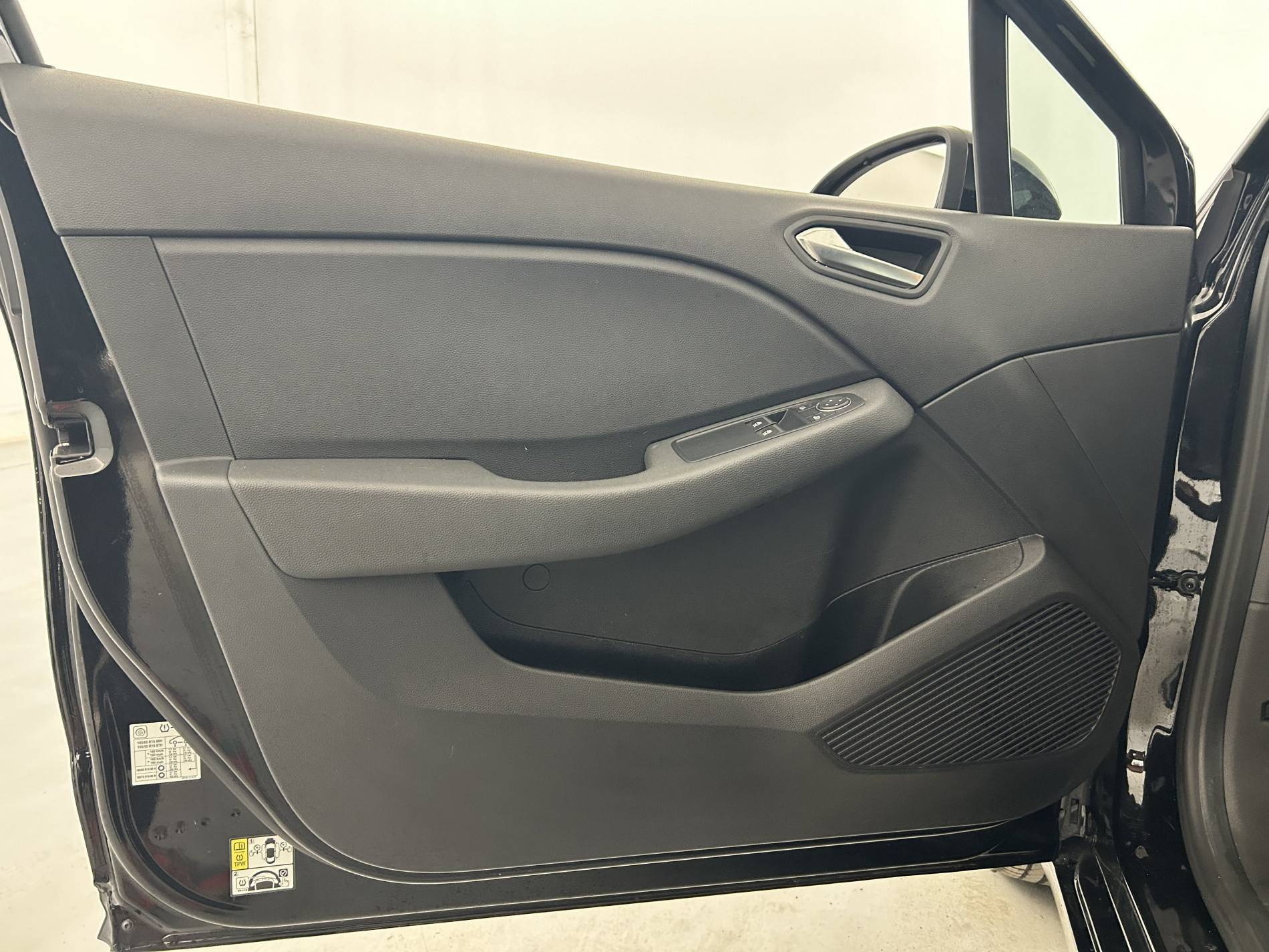 Vente en ligne Renault Clio 5 Clio TCe 90 au prix de 14 290 €