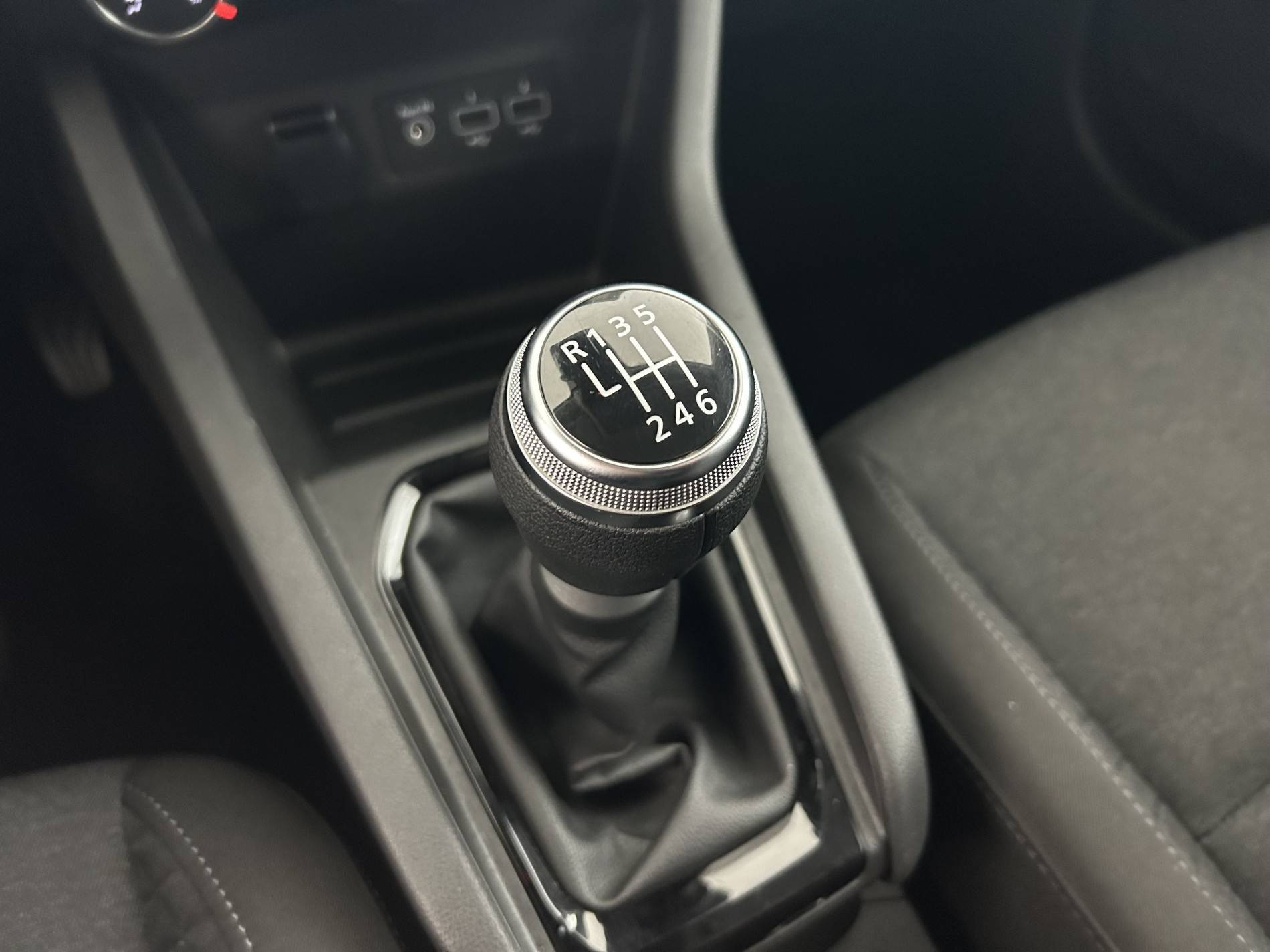 Vente en ligne Renault Clio 5 Clio TCe 90 au prix de 14 290 €