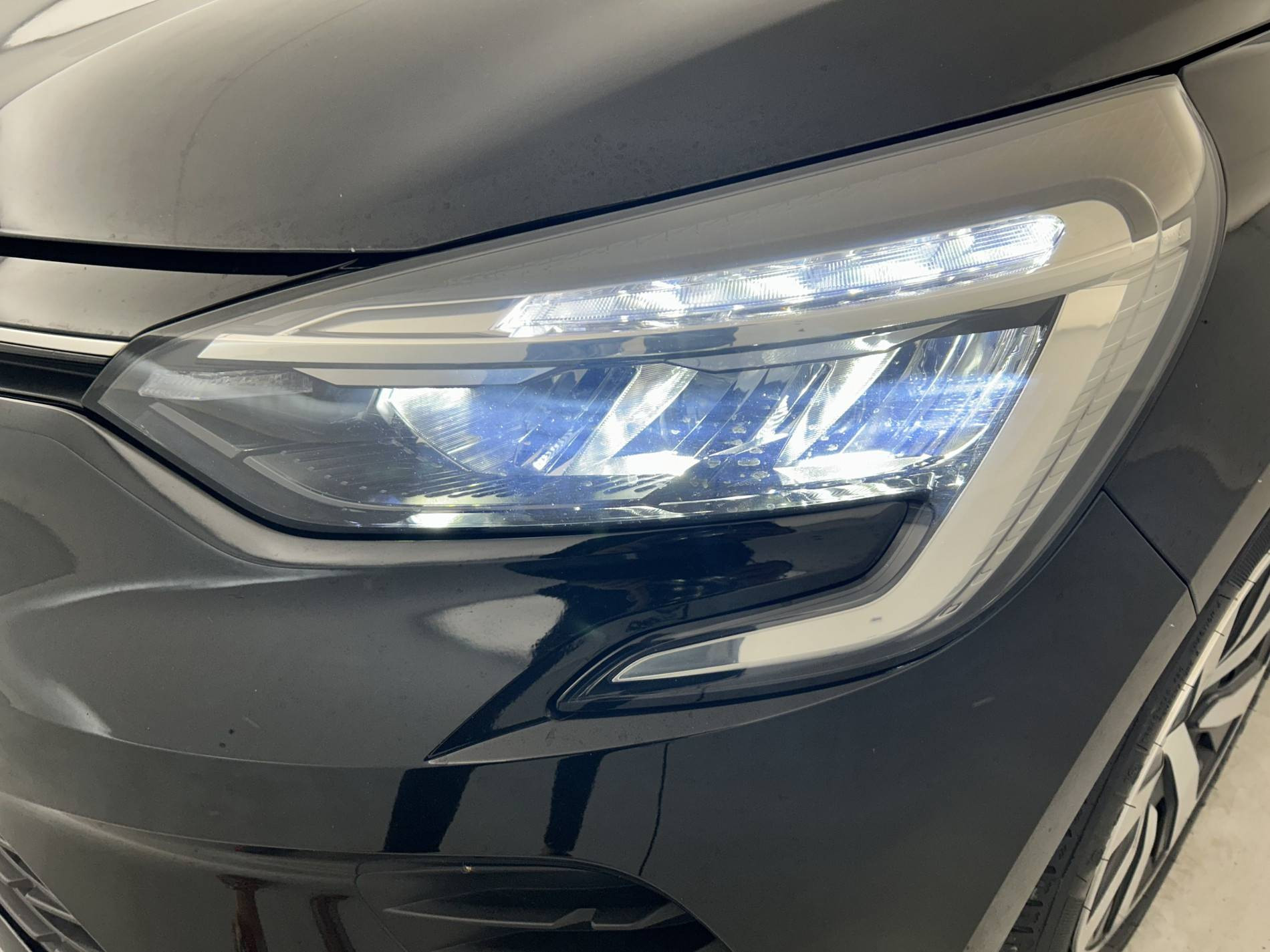 Vente en ligne Renault Clio 5 Clio TCe 90 au prix de 14 290 €