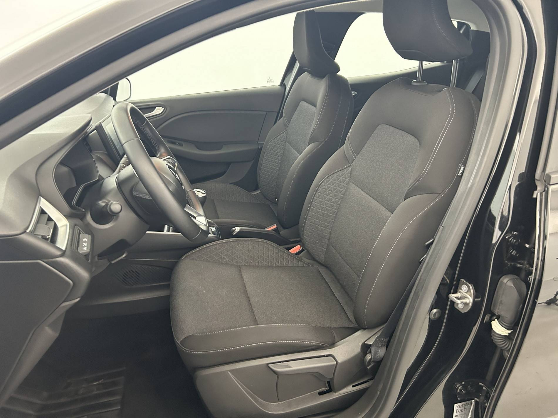 Vente en ligne Renault Clio 5 Clio TCe 90 au prix de 14 290 €