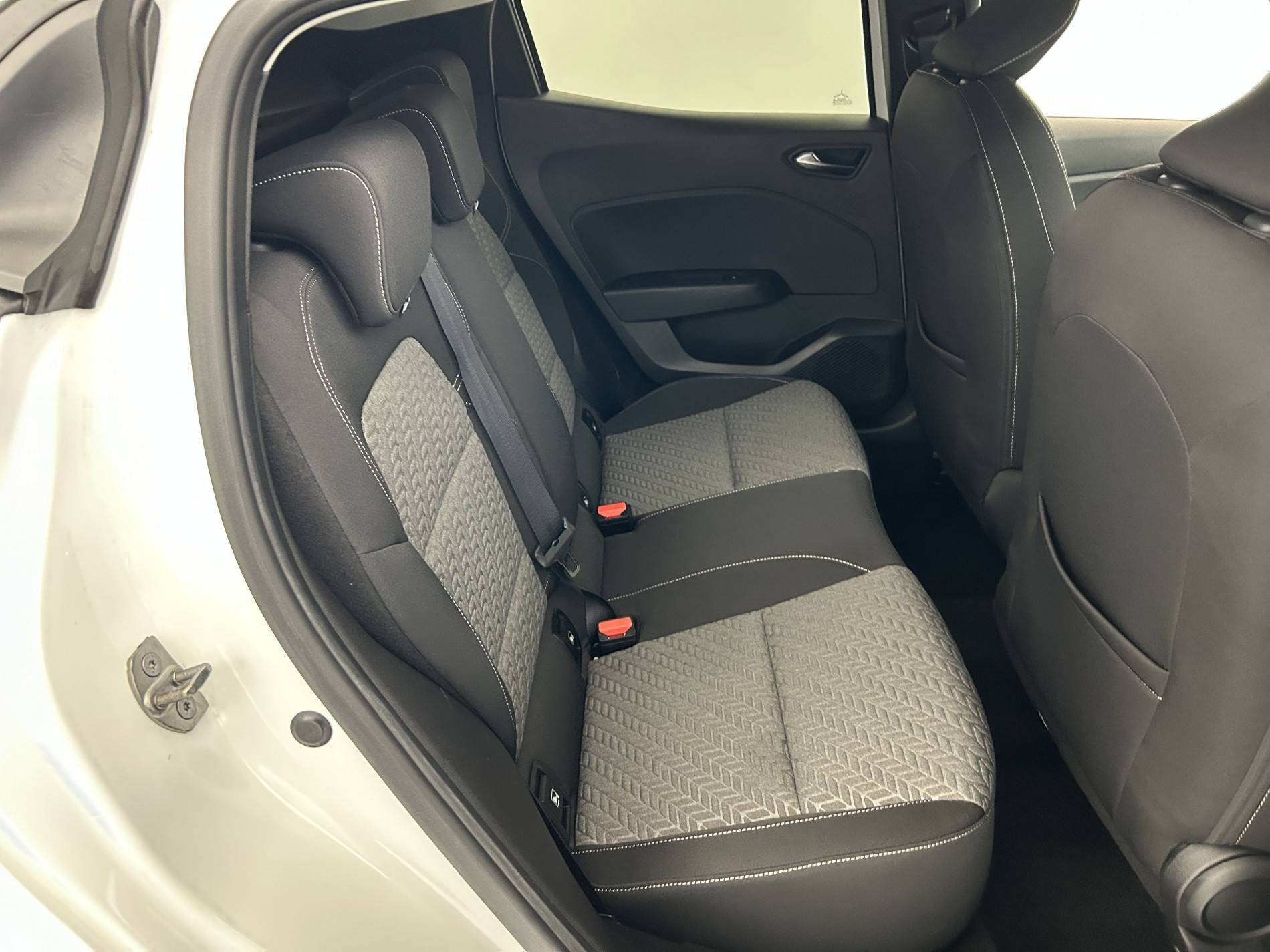 Vente en ligne Renault Clio 5 Clio TCe 90 au prix de 14 950 €