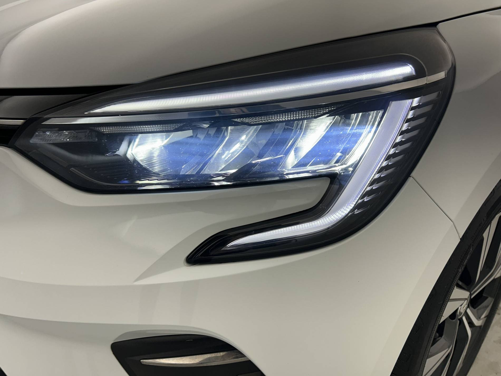 Vente en ligne Renault Clio 5 Clio TCe 90 au prix de 14 950 €