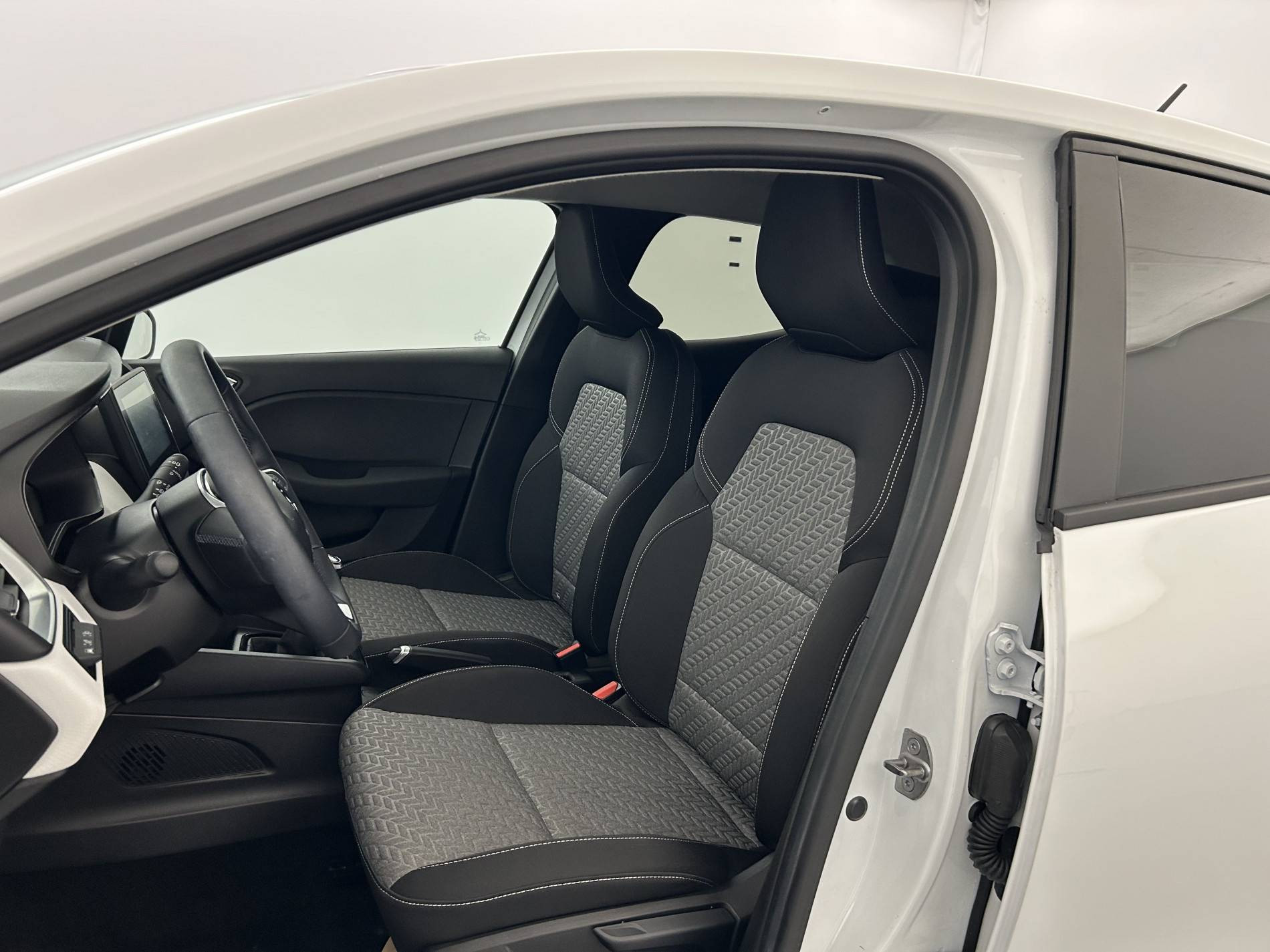 Vente en ligne Renault Clio 5 Clio TCe 90 au prix de 14 950 €