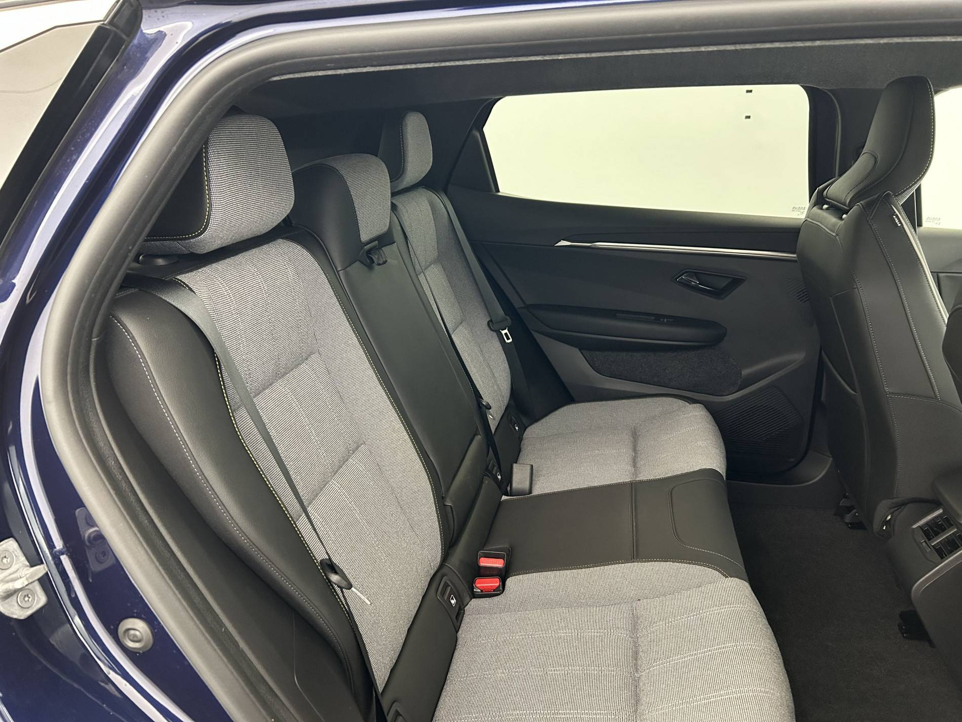 Vente en ligne Renault Scenic E-Tech  220 ch grande autonomie au prix de 37 950 €