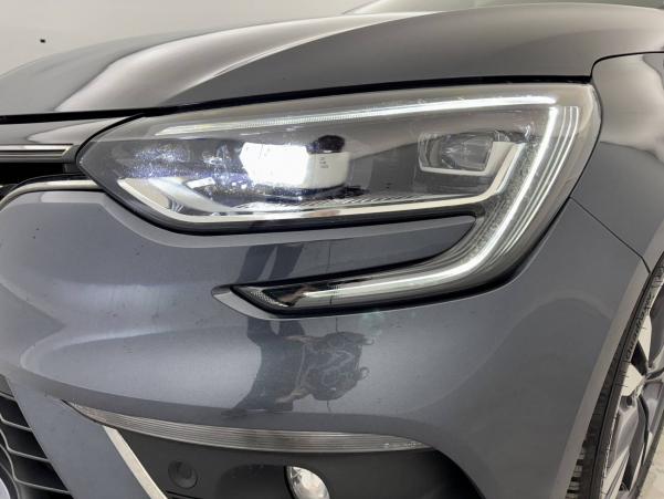 Vente en ligne Renault Megane 4 Mégane IV Berline TCe 140 EDC FAP au prix de 16 900 €
