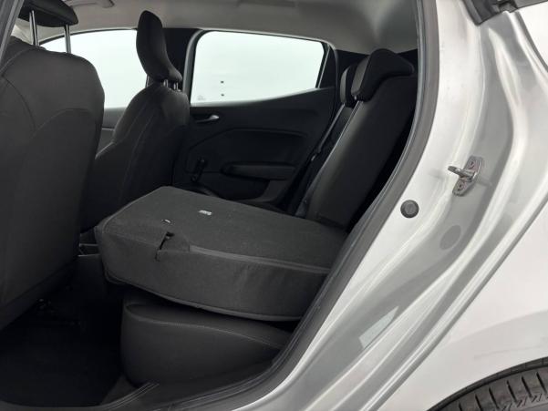 Vente en ligne Renault Clio 5 Clio TCe 90 au prix de 15 890 €