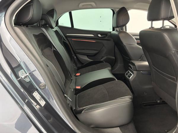 Vente en ligne Renault Megane 4 Mégane IV Berline TCe 140 EDC FAP au prix de 16 900 €