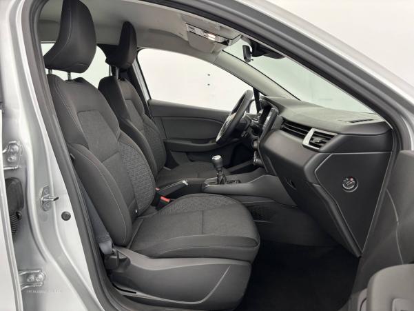 Vente en ligne Renault Clio 5 Clio TCe 90 au prix de 15 890 €