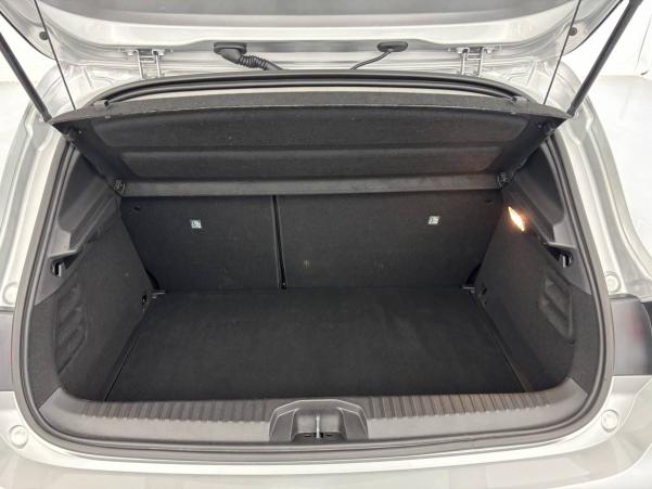 Vente en ligne Renault Clio 5 Clio TCe 90 au prix de 15 890 €