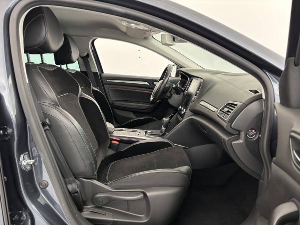 Vente en ligne Renault Megane 4 Mégane IV Berline TCe 140 EDC FAP au prix de 16 900 €